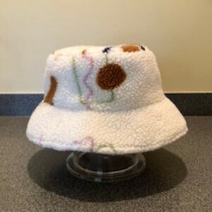 Lack of Color Teddy Bucket Hat UNO Lines Design, Size M/L